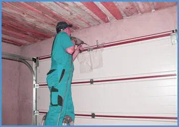 United Garage Door Willernie, MN 651-342-8138 United Garage Door Willernie, MN 651-342-8138 - door-maintaince-15-05m