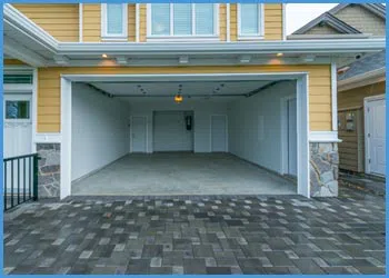 United Garage Door Willernie, MN 651-342-8138 - rolling-15-05m