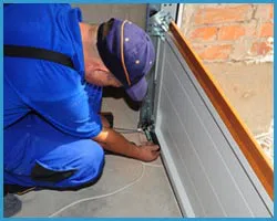 United Garage Door Willernie, MN 651-342-8138 - sidebar-door-maintaince-15-05m